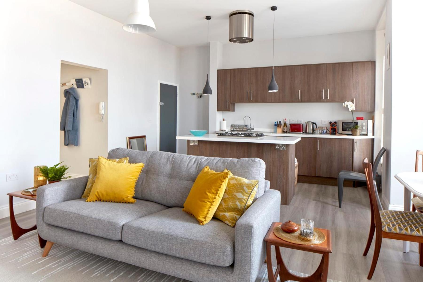 Spacious Beach Front Apartment With Stunning Sea Views ディール エクステリア 写真